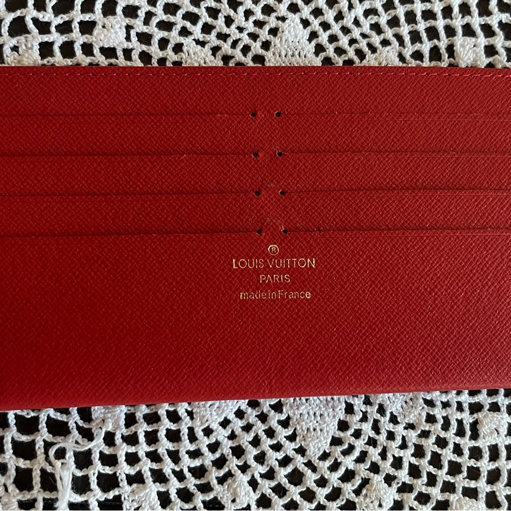 LOUIS VUITTON Red Leather Felicie Pochette 8 Slot Card Holder Wallet Insert